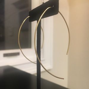 Minimalist Leaves earrings